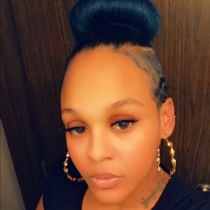 Meet your Posher, Tashaya